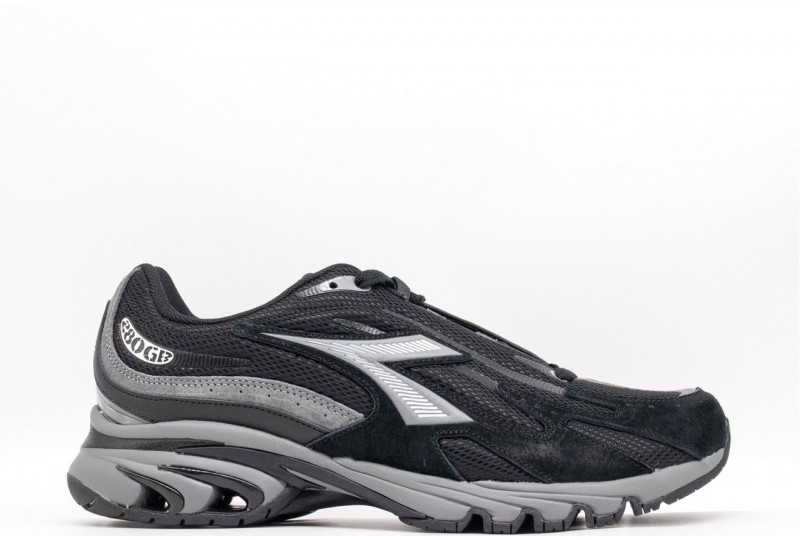 DIADORA MYTHOS PROPULSION...