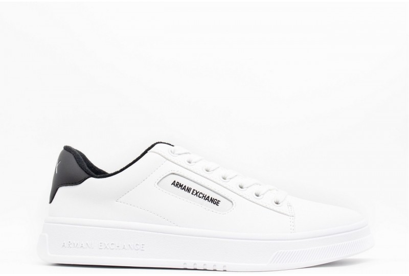 ARMANI EXCHANGE Sneakers...
