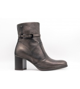 NERO GIARDINI Tronchetti donna in pelle