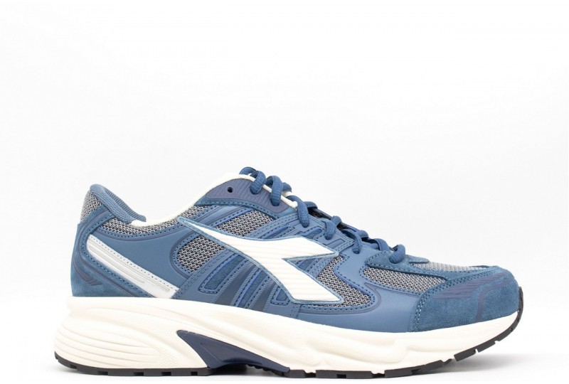 DIADORA MYTHOS STAR