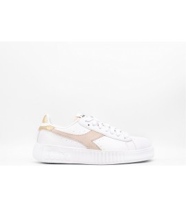 DIADORA GAME STEP