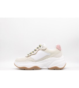 GUESS Runner Hapyy Misto Pelle
