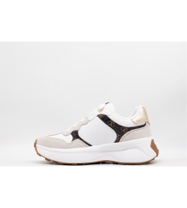 GUESS Runner Luckei 4G Logo