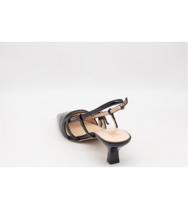 OVYE' Slingback In Naplak JEZEBEL