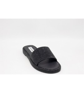 STEVE MADDEN Achieve