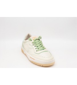 BARRACUDA Sneakers Earving