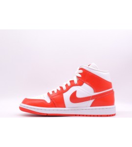 NIKE Jordan 1 Mid