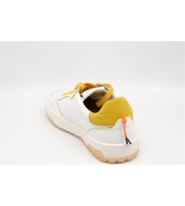 BARRACUDA Sneakers Earving