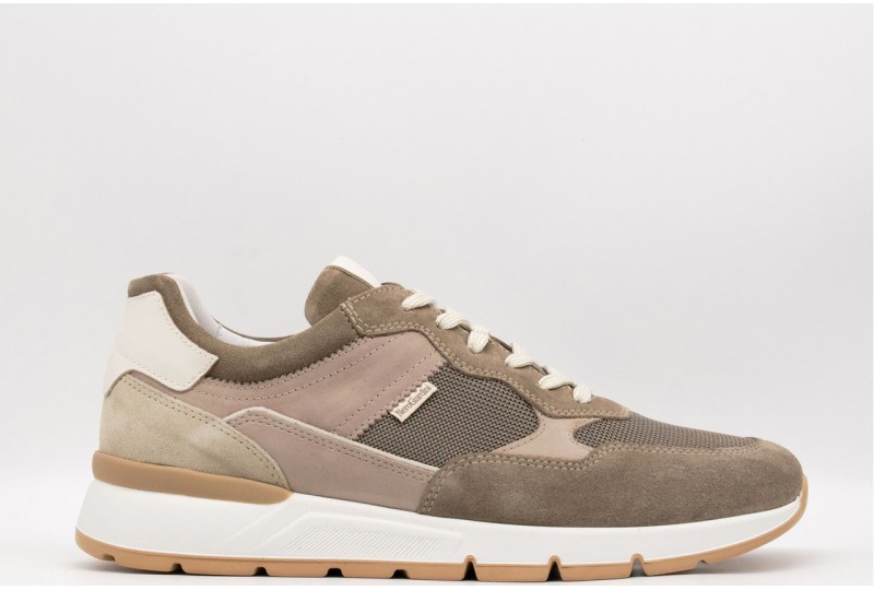 NERO GIARDINI Sneaker in...