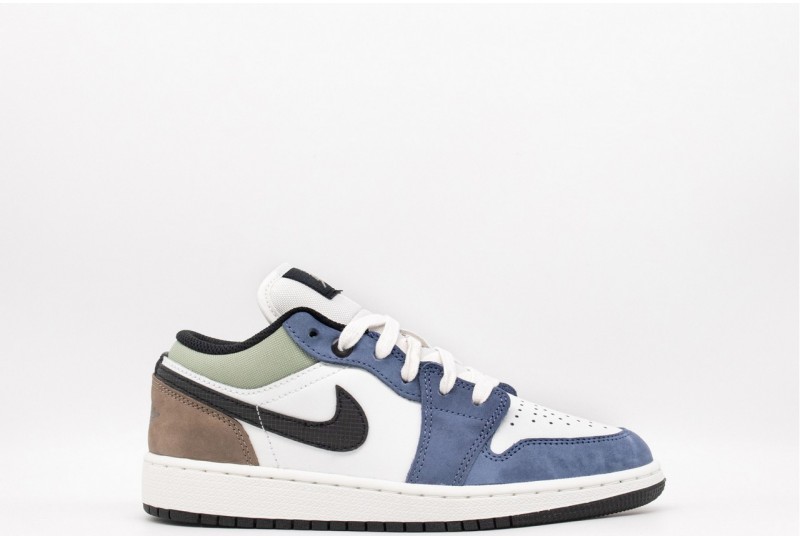 NIKE Air Jordan 1 Low