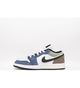 NIKE Air Jordan 1 Low