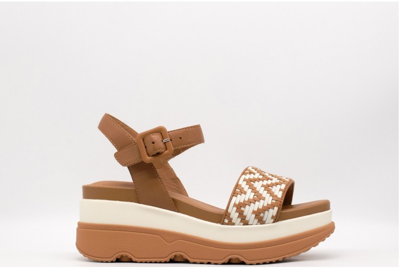 GEOX SANDALO CON ZEPPA...