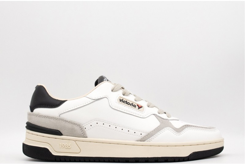VICTORIA Sneakers C80