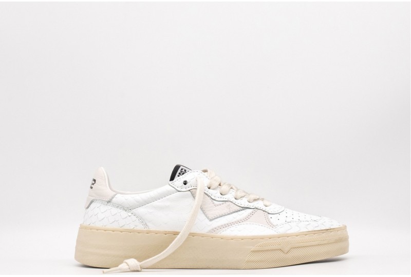 4B12 SNEAKERS HYPER