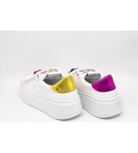 GIO + SNEAKERS CUORI