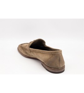 CORVARI MOCASSINO CON NAPPINE
