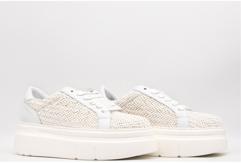 GIO + SNEAKERS INTRECCIATA