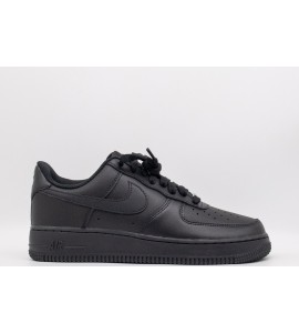NIKE Air Force 1 '07