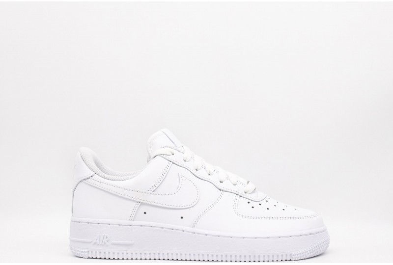 NIKE Air Force 1 '07