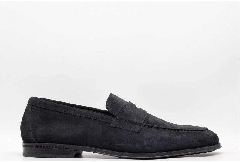 DOUCAL'S MOCASSINO IN SUEDE