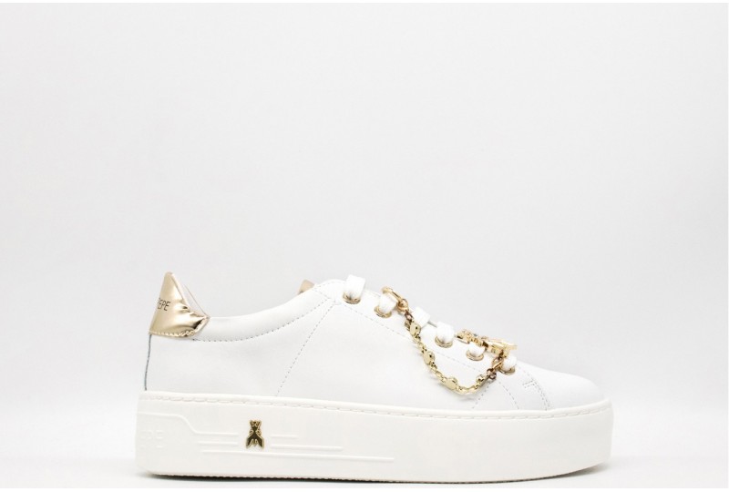 PATRIZIA PEPE Sneakers low cut