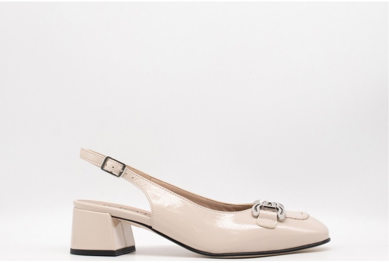 MOT-CLE SLINGBACK IN VERNICE