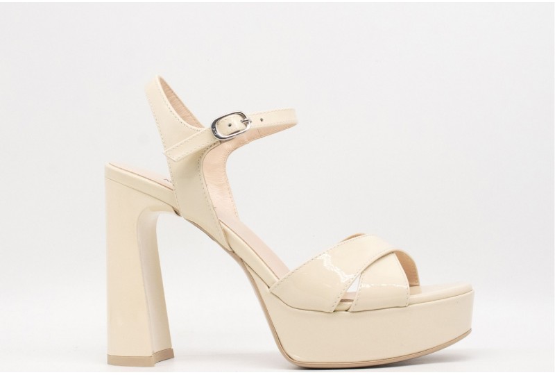 NERO GIARDINI SANDALO PLATFORM