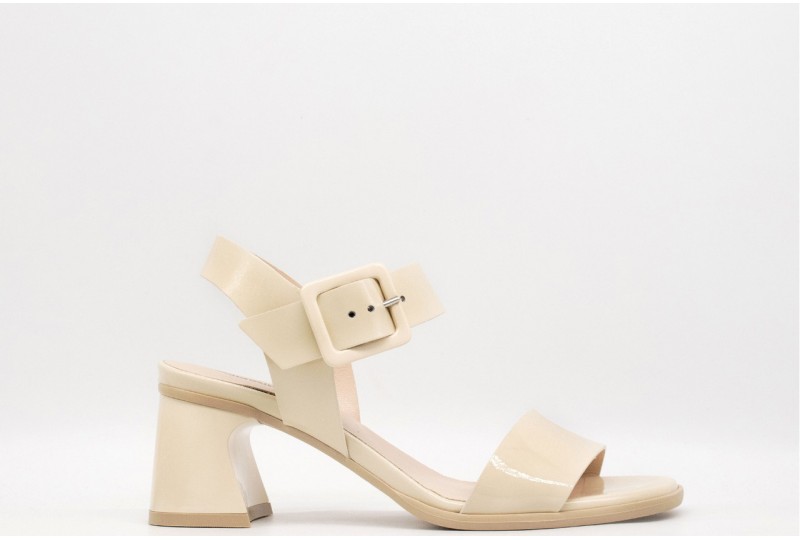 NERO GIARDINI SANDALO IN PELLE