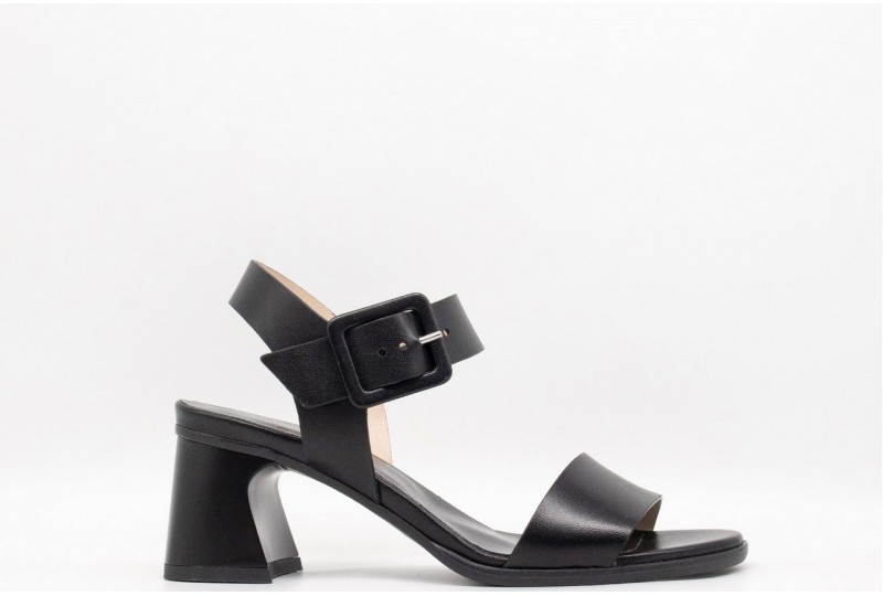 NERO GIARDINI SANDALO IN PELLE