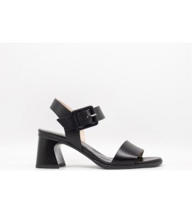 NERO GIARDINI SANDALO IN PELLE