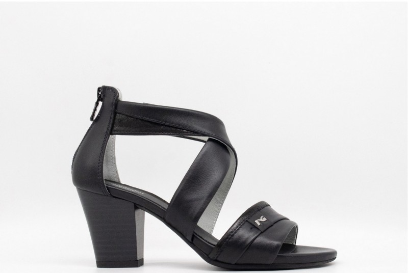 NERO GIARDINI SANDALO IN PELLE