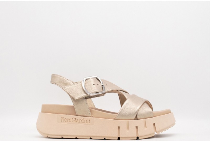 NERO GIARDINI SANDALO PLATFORM
