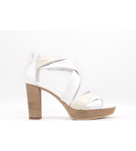 NERO GIARDINI SANDALO IN PELLE