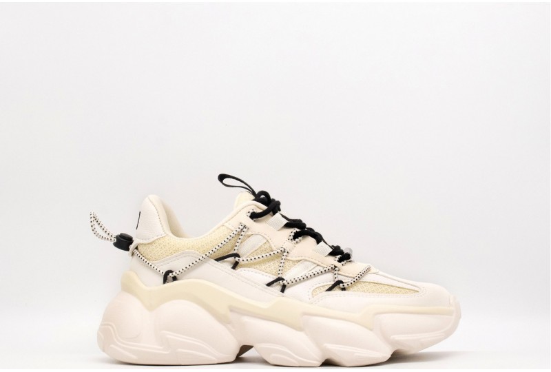 STEVE MADDEN SNEAKERS...