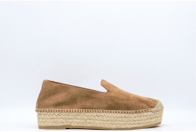 LA Maison De L'Espadrille...