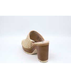 REFRESH SANDALO CON PLATEAU