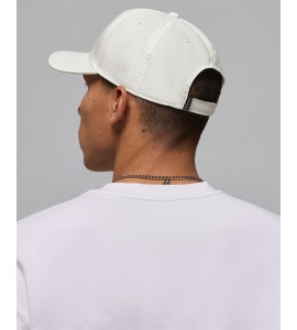 NIKE JORDAN CAPPELLO CON VISIERA