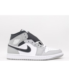 NIKE Air Jordan 1 Mid