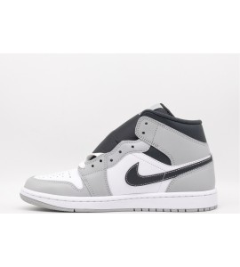 NIKE Air Jordan 1 Mid