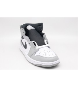 NIKE Air Jordan 1 Mid