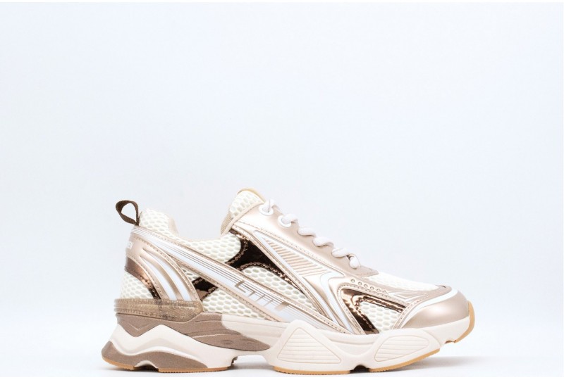 STEVE MADDEN SNEAKERS...