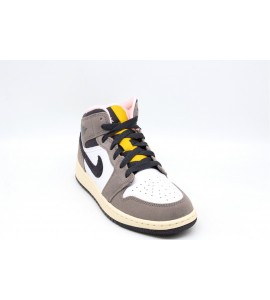 NIKE Air Jordan 1 Mid SE