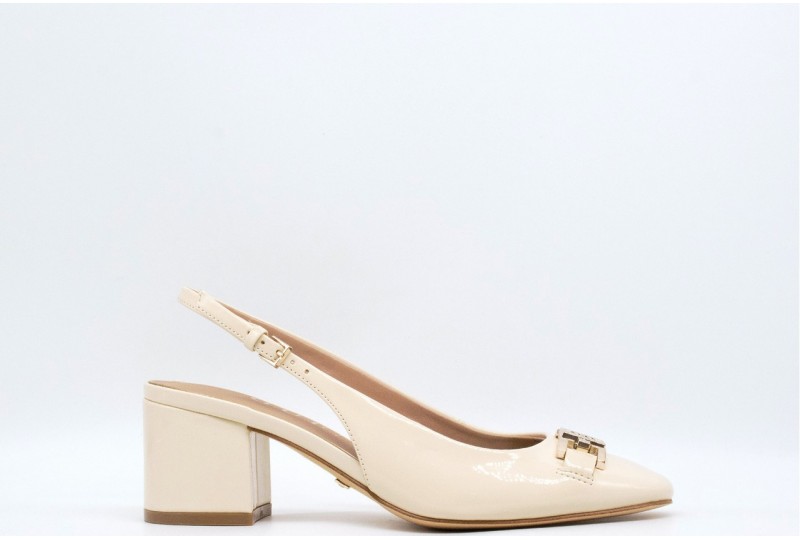 GUESS Sling Back Calide...