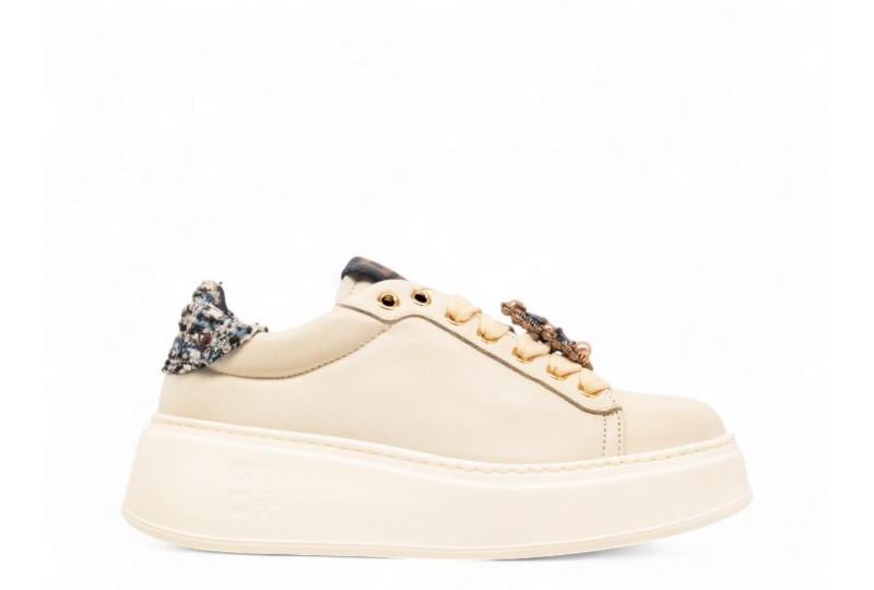 GIO + SNEAKERS ACCESSORIO...