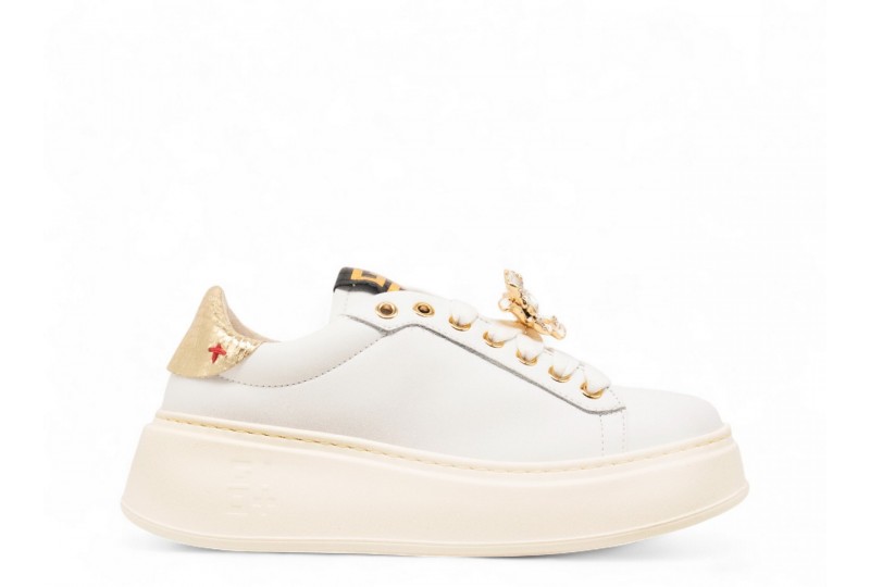 GIO + SNEAKERS ACCESSORIO...