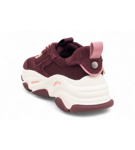 STEVE MADDEN SNEAKERS POSSESSION