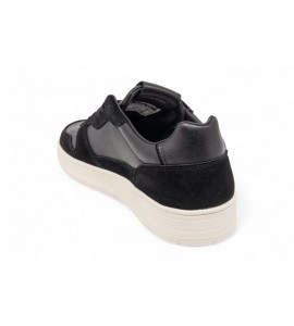 DATE COURT 2.0 BASIC BLACK