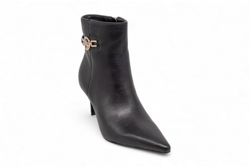 GUESS Stivaletto Paislie...