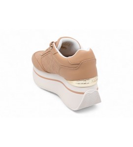 GUESS Runner Camrio 4G Logo