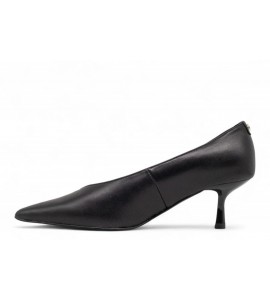 GUESS DECOLLETE YATTCH PELLE NERA